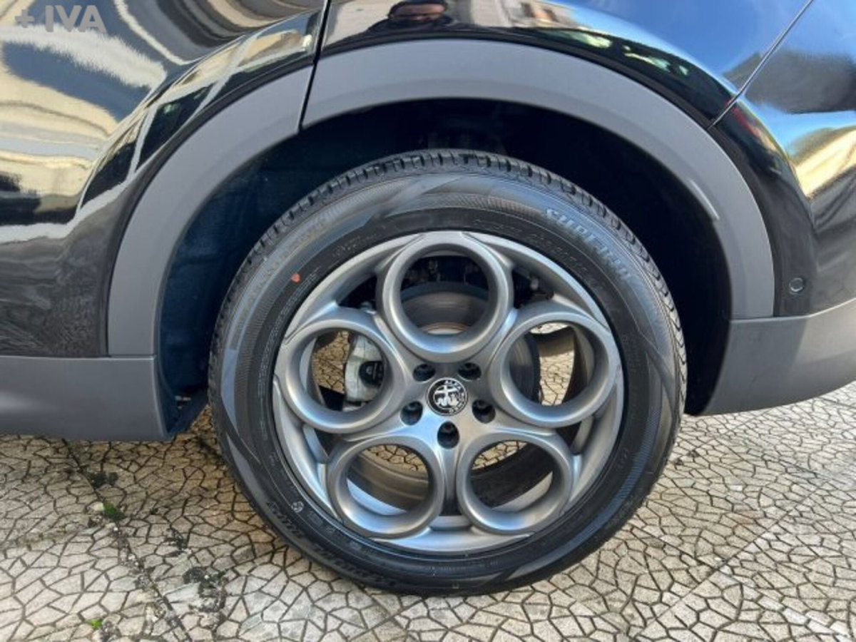 Alfa Romeo Tonale 1.6 Sprint 130cv tct6 (9)