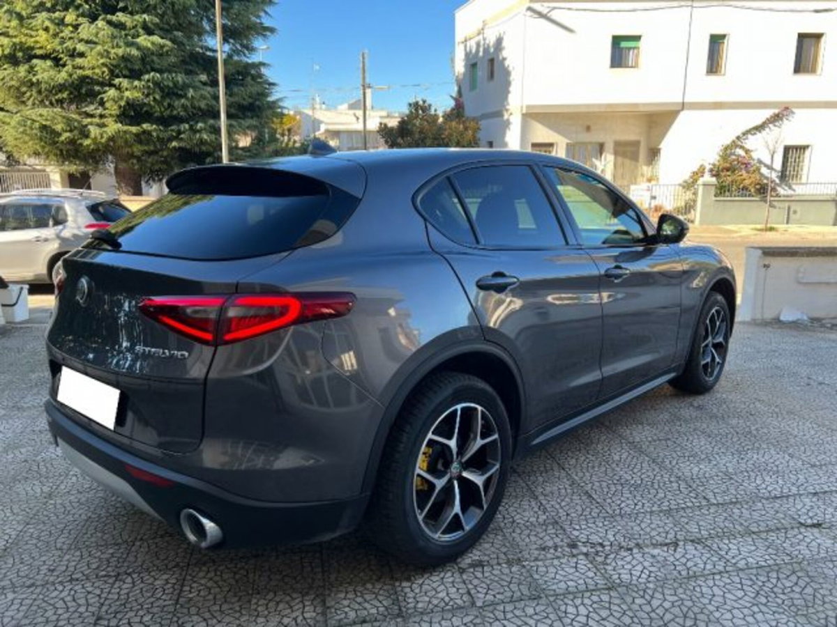 Alfa Romeo Stelvio Stelvio 2.2 Turbodiesel 210 CV AT8 Q4 Super (7)