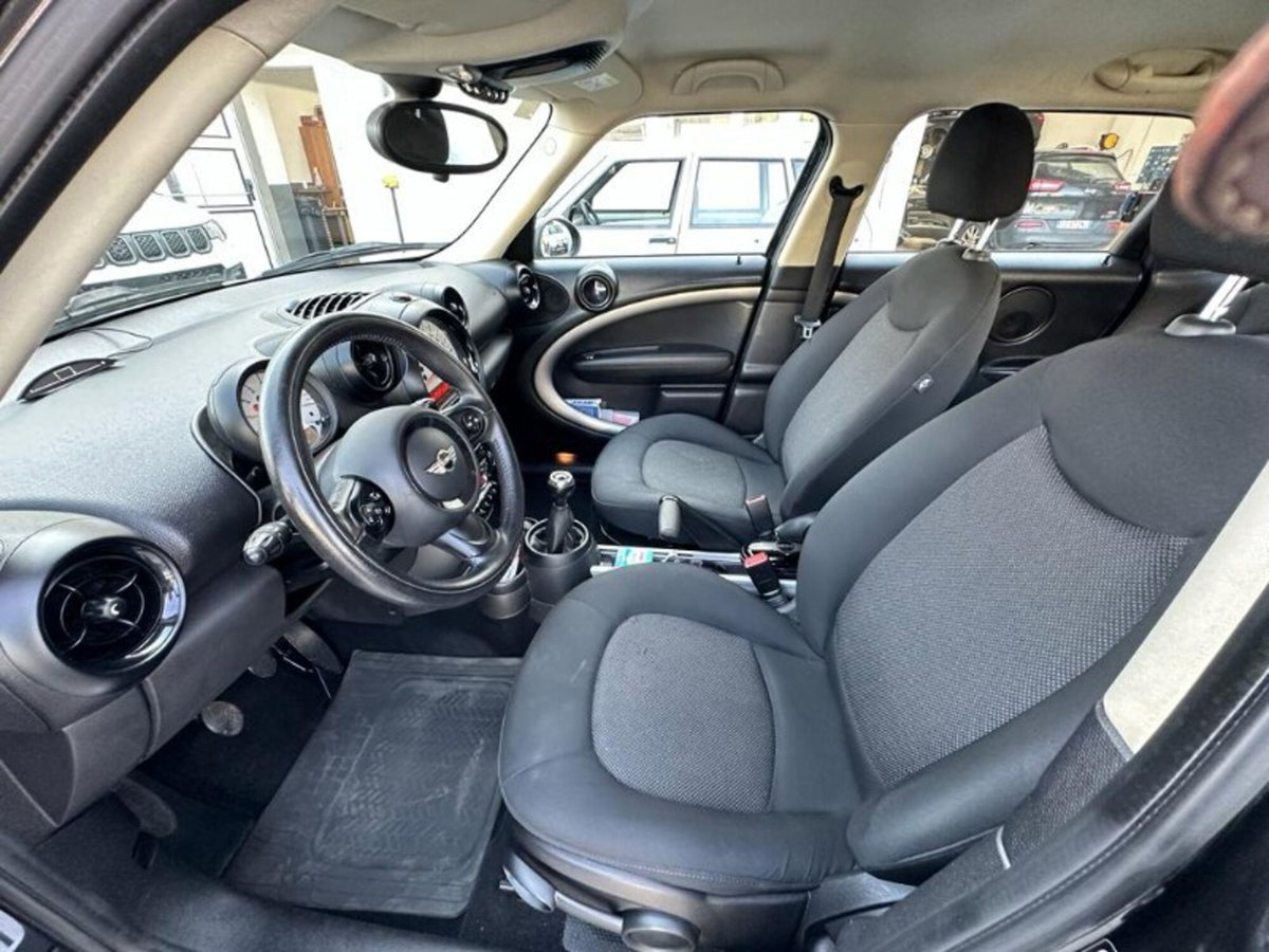 MINI Mini Countryman 1.6 Cooper D Business Countryman ALL4 (14)