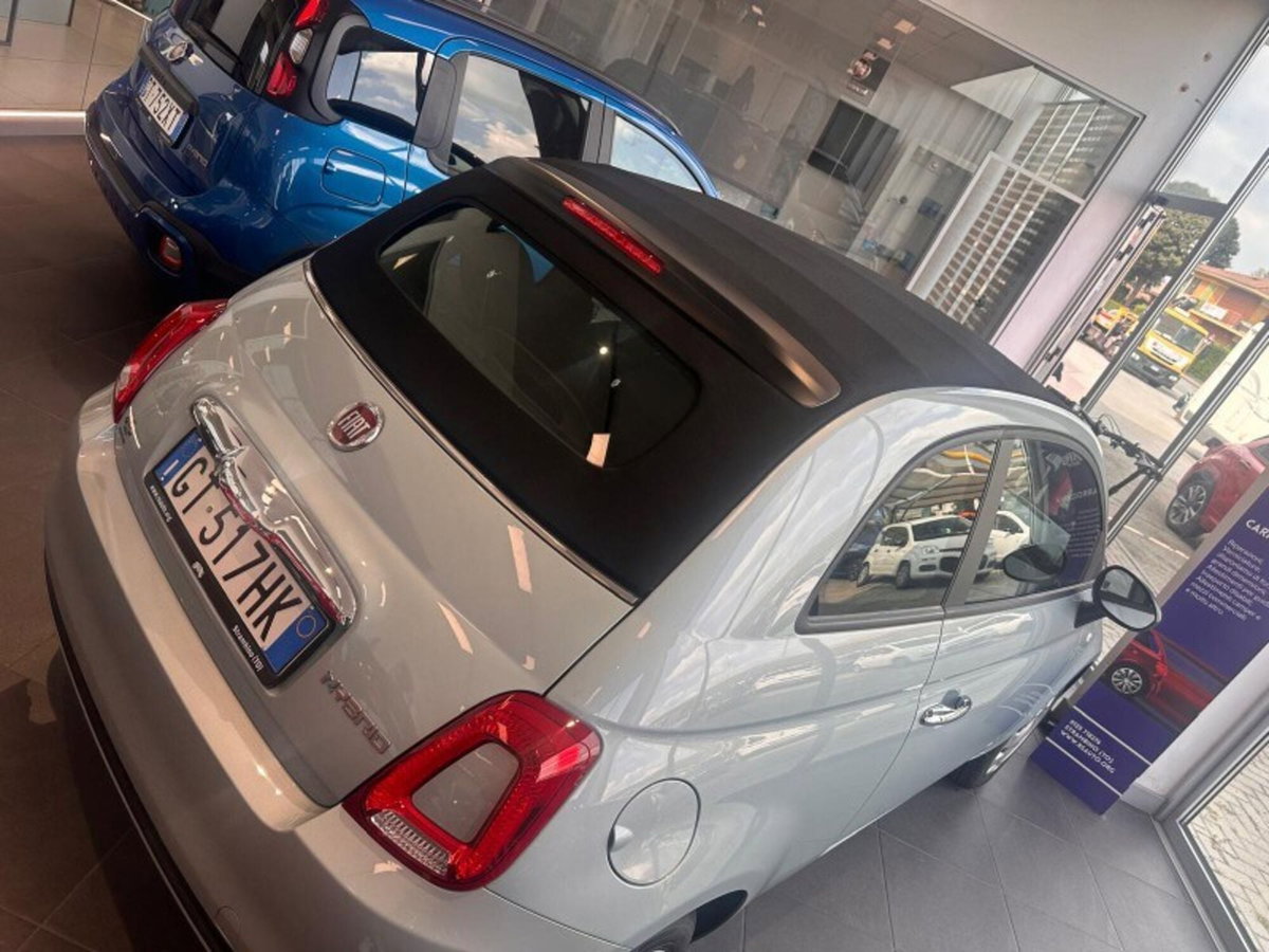 Fiat 500 1.0 Hybrid Red (16)