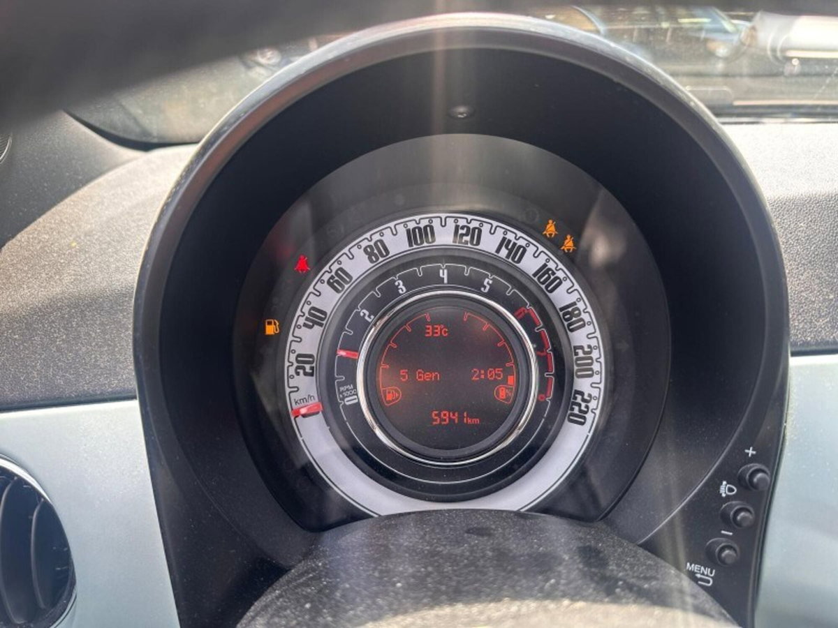 Fiat 500 1.0 Hybrid Red (6)
