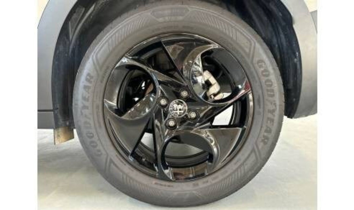 Alfa Romeo Junior 1.2 ibrida 145cv edct6 (17)