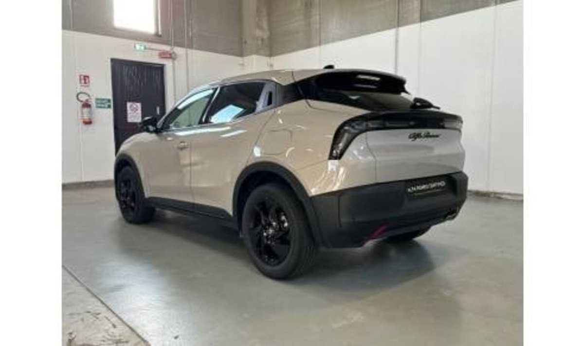 Alfa Romeo Junior 1.2 ibrida 145cv edct6 (3)