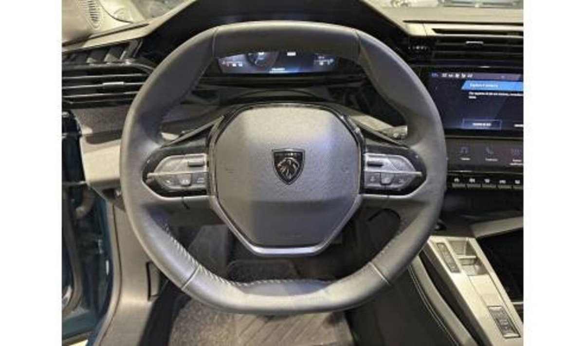 Peugeot 408 1.2 puretech Allure s&s 130cv eat8 (16)