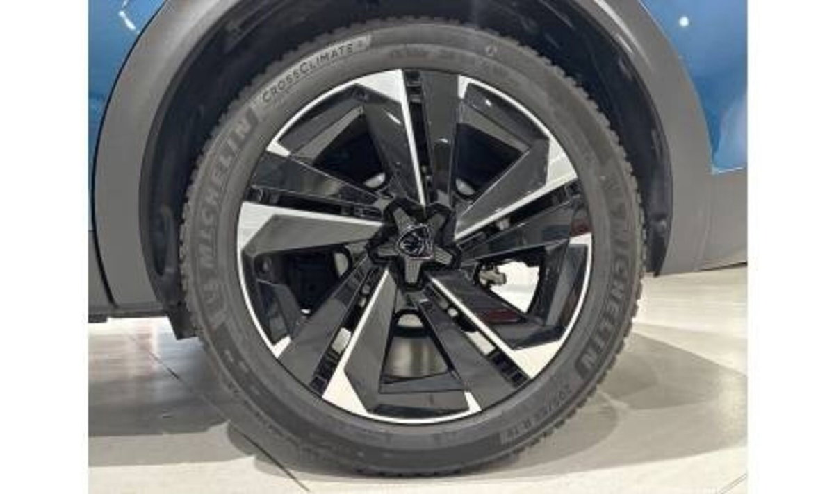 Peugeot 408 1.2 puretech Allure s&s 130cv eat8 (18)