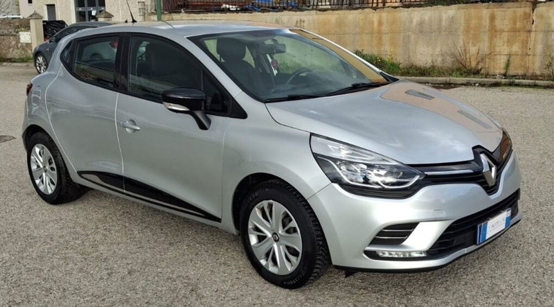 Renault Clio TCe 12V 75 CV 5 porte Moschino Life