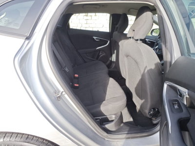 Volvo V40 D2 1.6 Momentum (13)