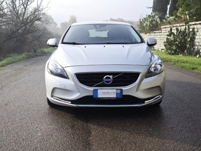 Volvo V40 D2 1.6 Momentum (2)