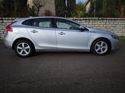 Volvo V40 D2 1.6 Momentum (8)