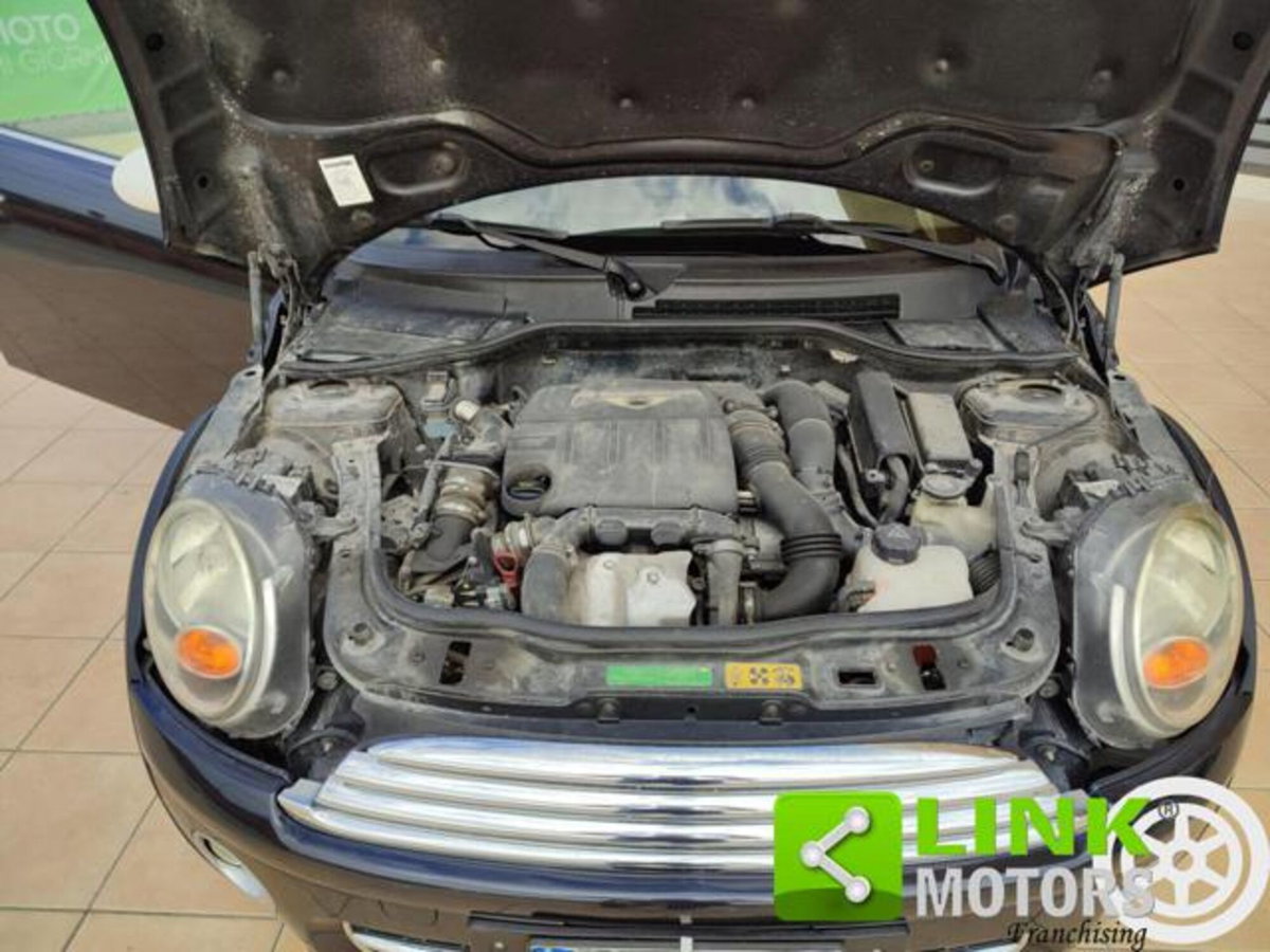 MINI Mini 1.6 16V Cooper D (11)