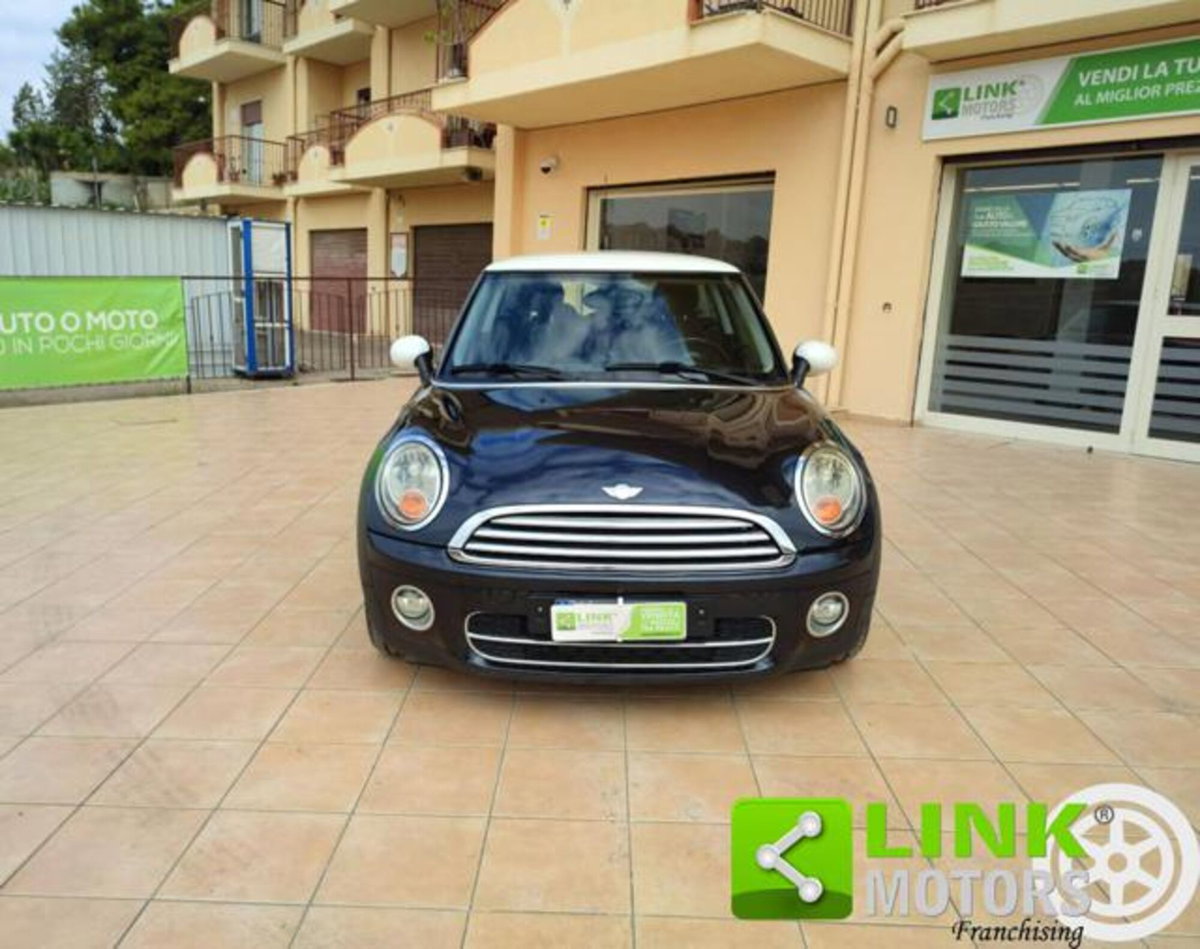 MINI Mini 1.6 16V Cooper D (2)