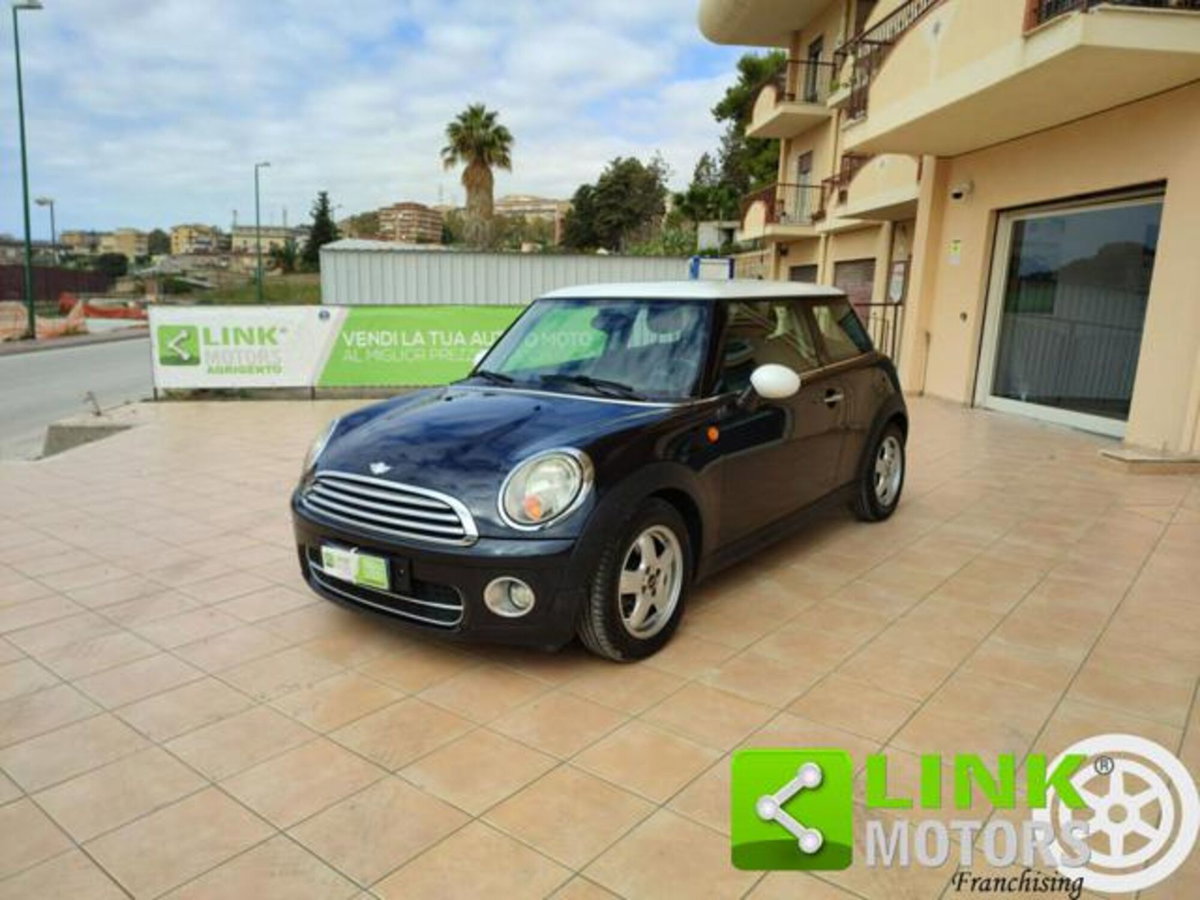 MINI Mini 1.6 16V Cooper D (3)