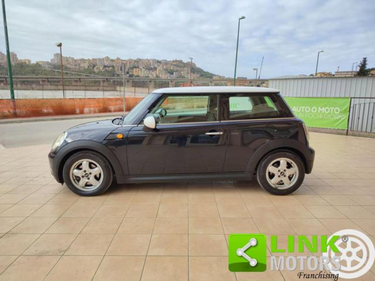 MINI Mini 1.6 16V Cooper D (4)