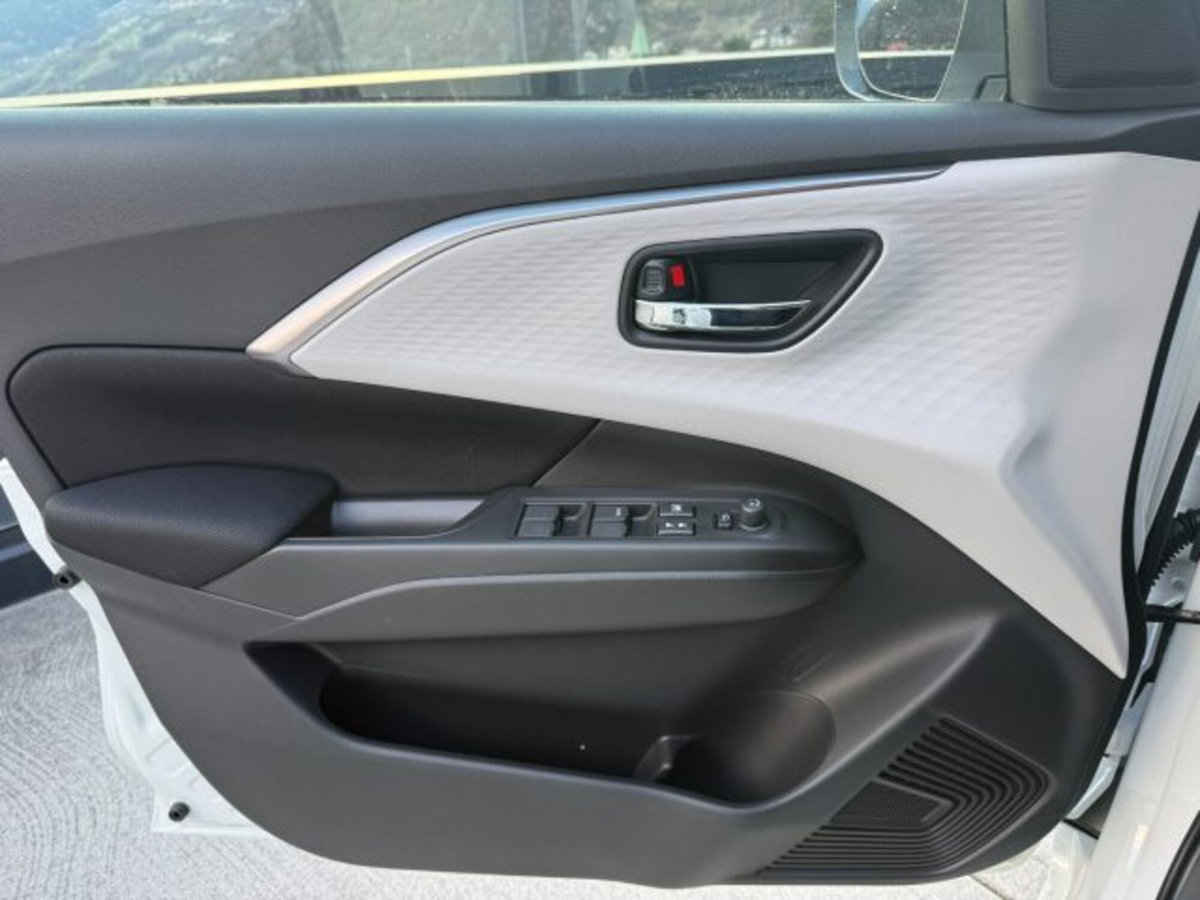 Suzuki Swift 1.2h Top 4wd allgrip (16)