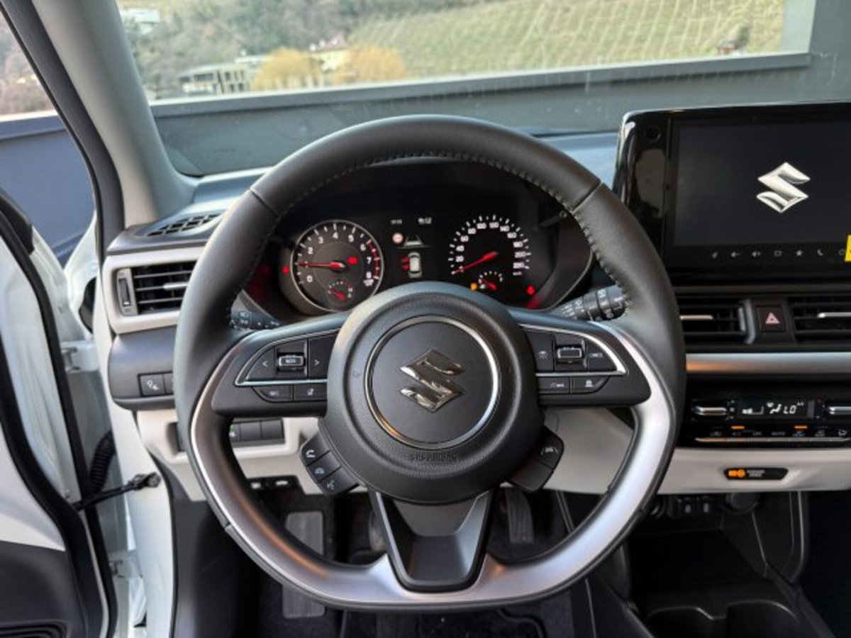 Suzuki Swift 1.2h Top 4wd allgrip (7)