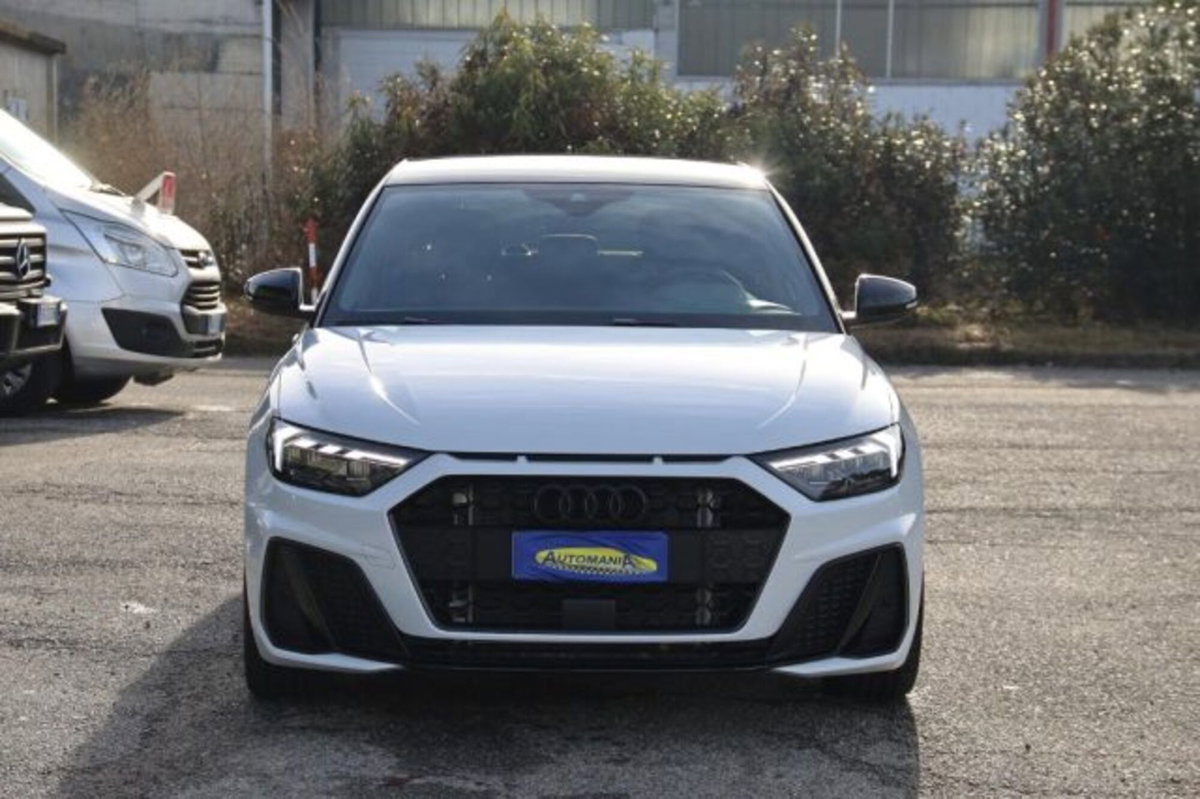 Audi A1 Sportback 35 TFSI S tronic Identity Black (2)