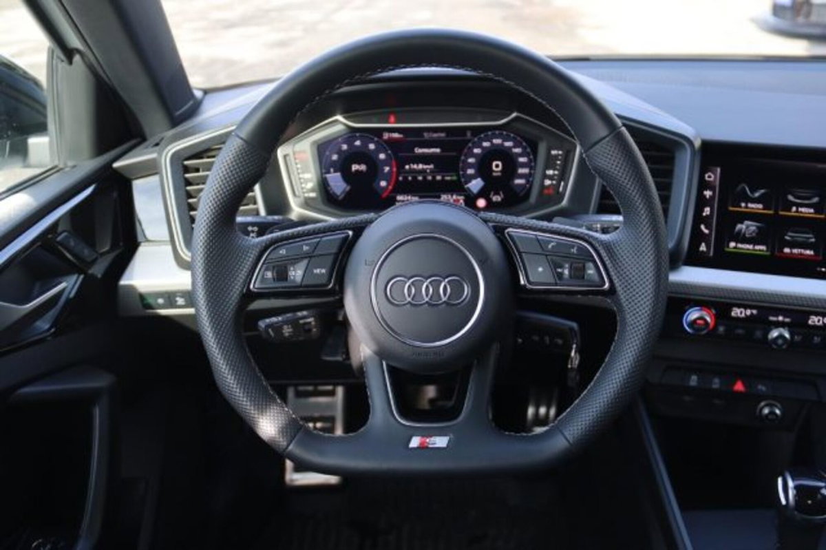 Audi A1 Sportback 35 TFSI S tronic Identity Black (9)