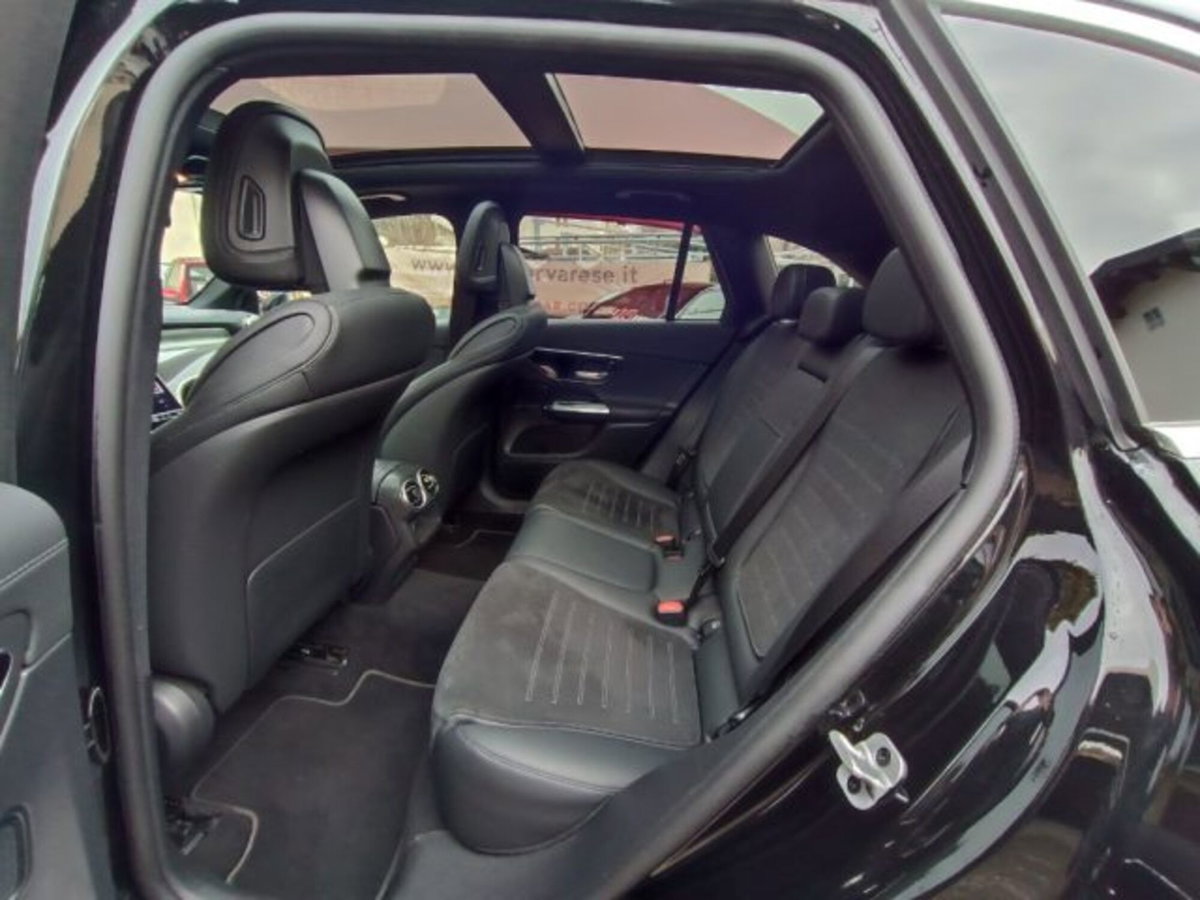 Mercedes-Benz GLC 220 d 4Matic Mild Hybrid AMG Premium Plus (13)