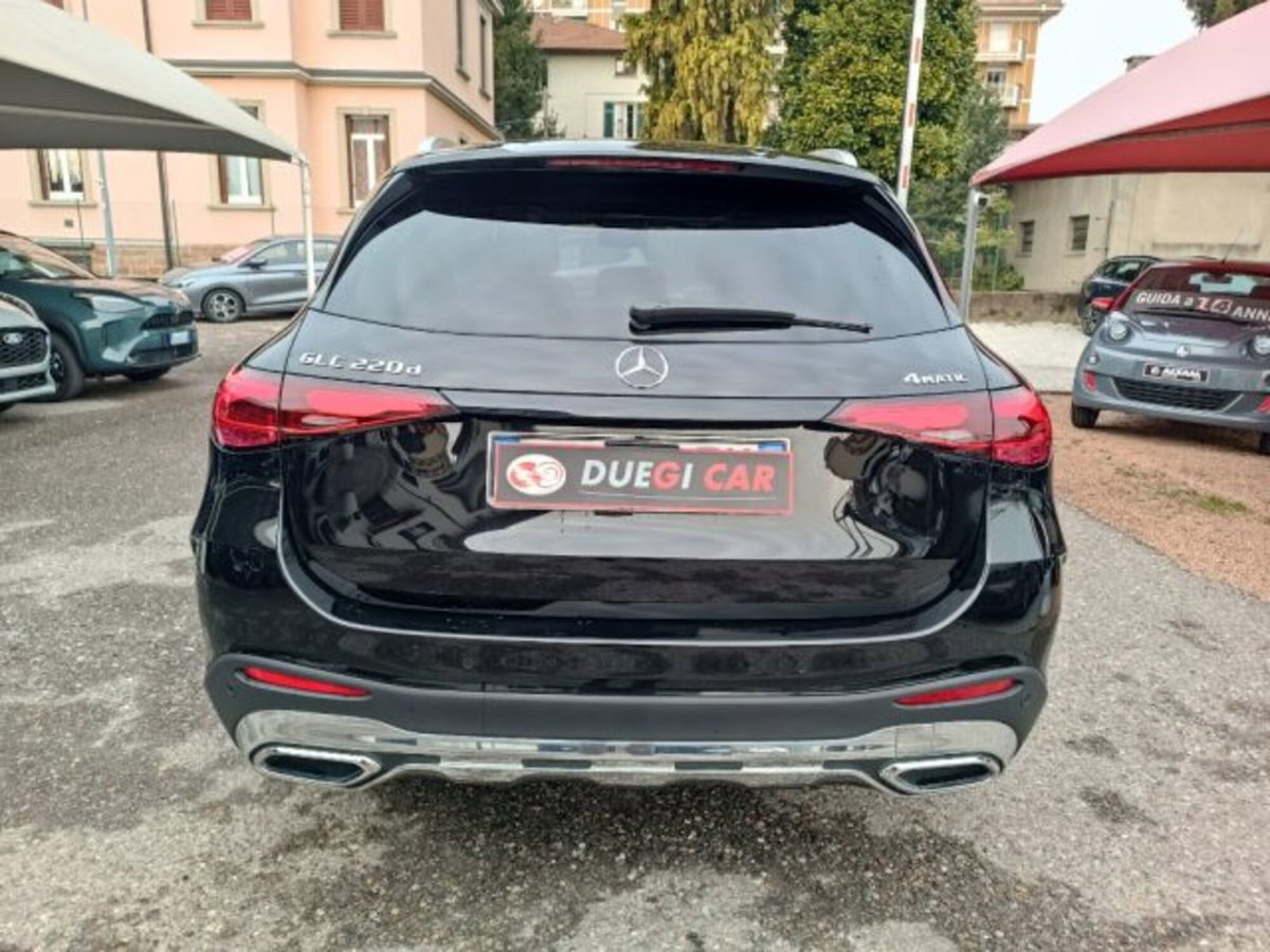 Mercedes-Benz GLC 220 d 4Matic Mild Hybrid AMG Premium Plus (6)