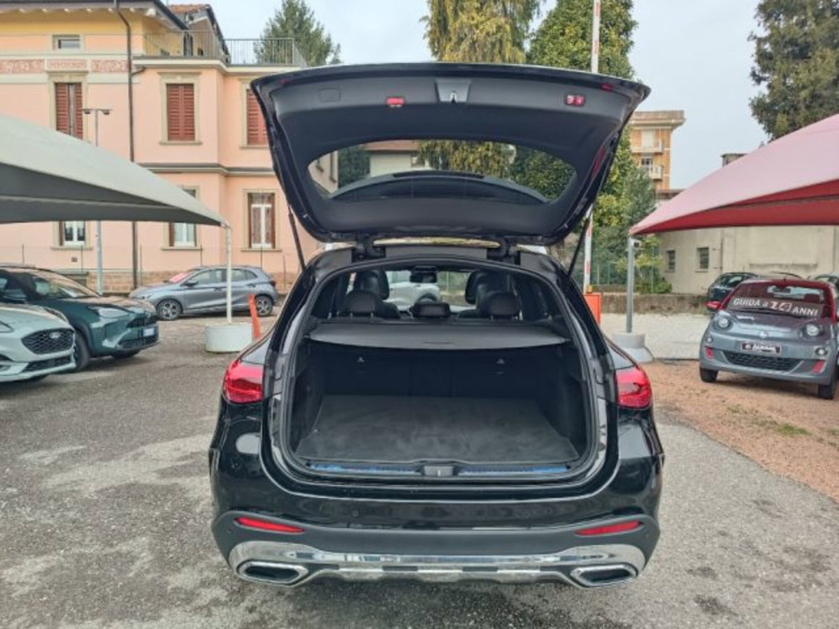 Mercedes-Benz GLC 220 d 4Matic Mild Hybrid AMG Premium Plus (9)