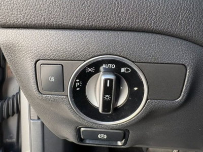 Mercedes-Benz GLA SUV 200 d Premium (12)