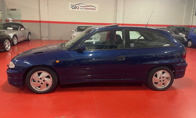 Opel Astra 16V cat 3 porte GSi (2)