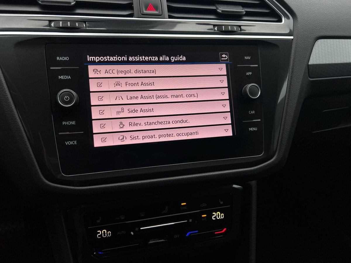 Volkswagen Tiguan 2.0 TDI 150 CV SCR DSG 4MOTION Life (13)