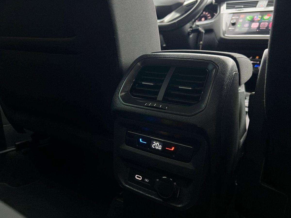 Volkswagen Tiguan 2.0 TDI 150 CV SCR DSG 4MOTION Life (15)