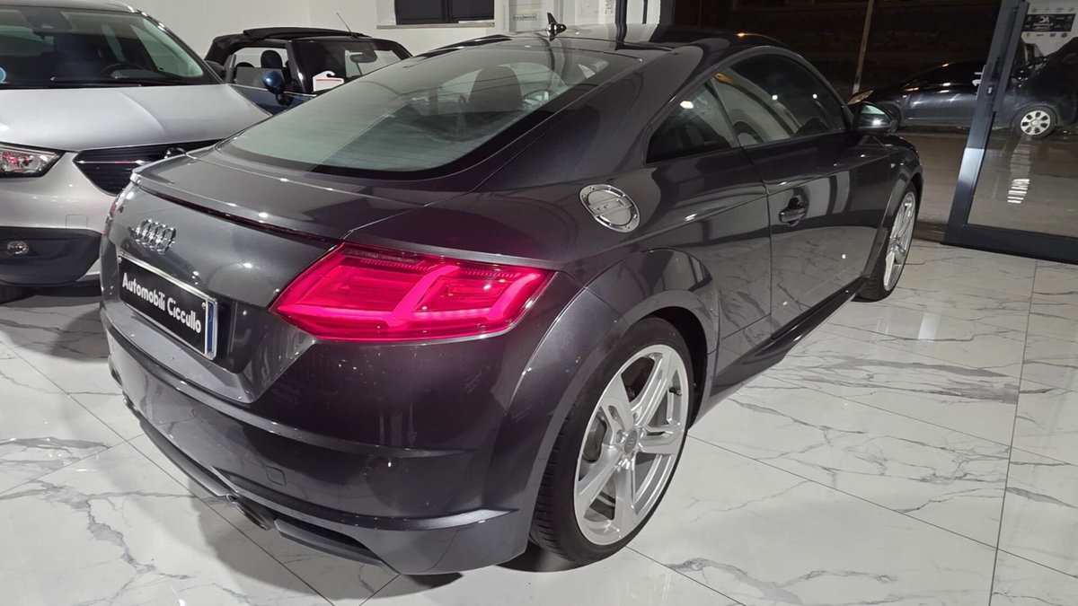 Audi TT Coupé 2.0 TDI ultra S line (12)
