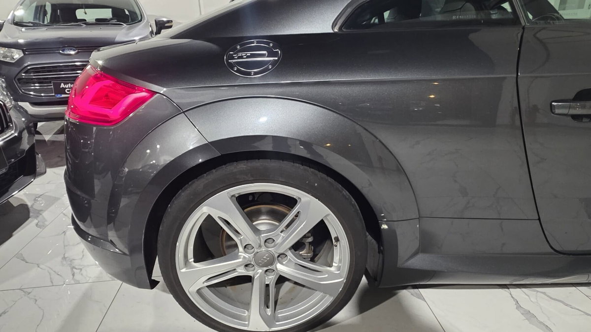 Audi TT Coupé 2.0 TDI ultra S line (17)