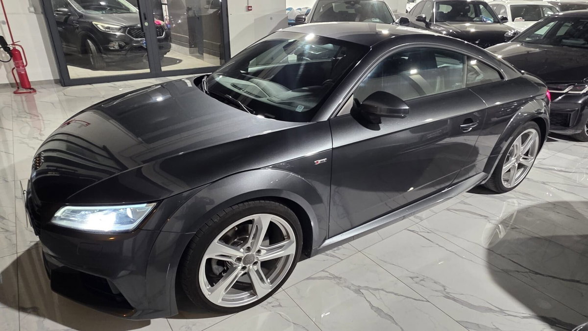 Audi TT Coupé 2.0 TDI ultra S line (4)