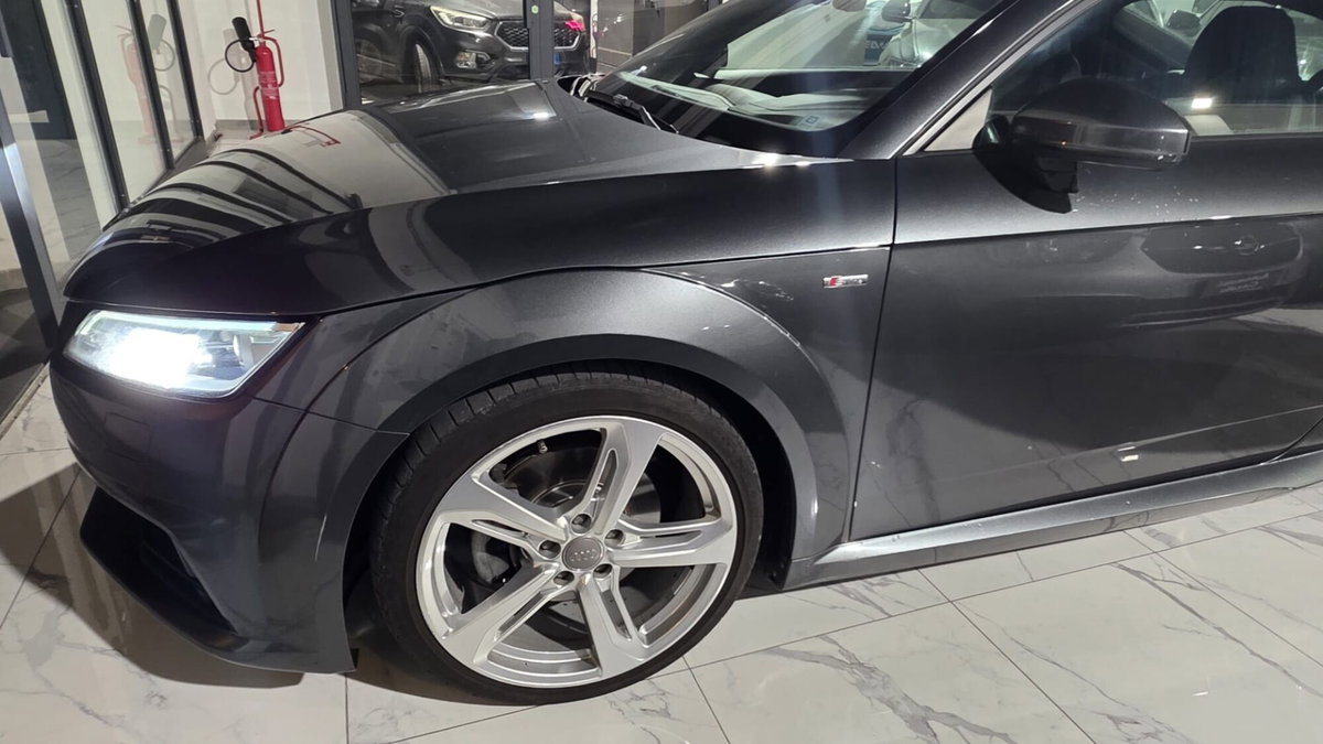 Audi TT Coupé 2.0 TDI ultra S line (5)
