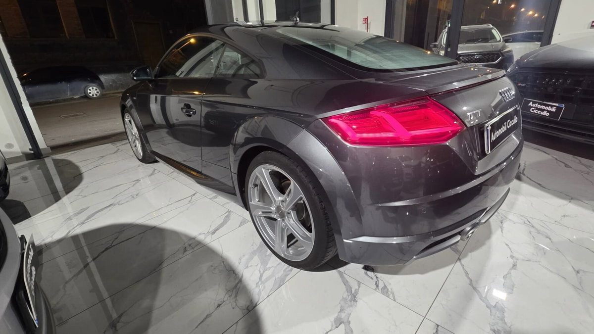 Audi TT Coupé 2.0 TDI ultra S line (8)