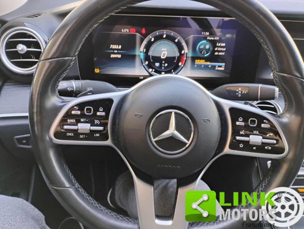 Mercedes-Benz Classe E 220 d 4Matic Auto Sport (10)