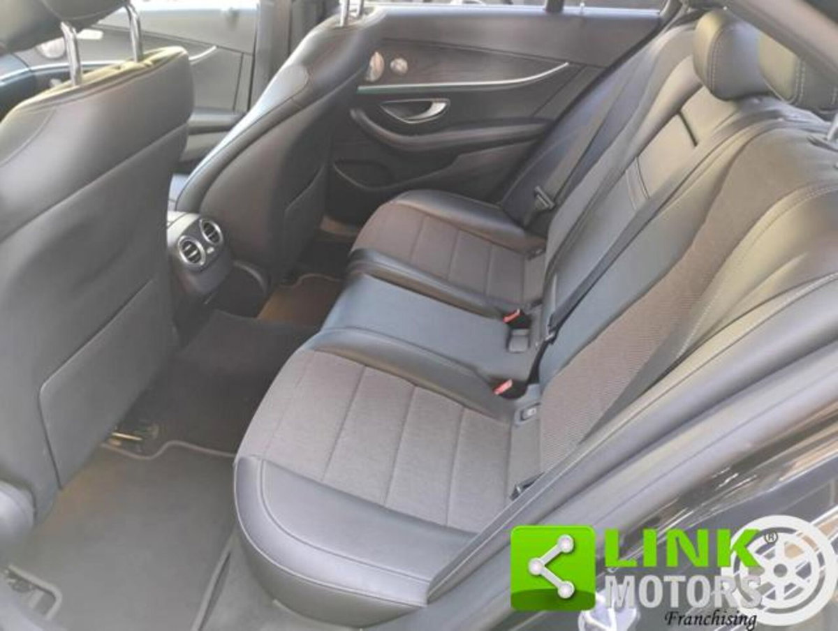 Mercedes-Benz Classe E 220 d 4Matic Auto Sport (14)