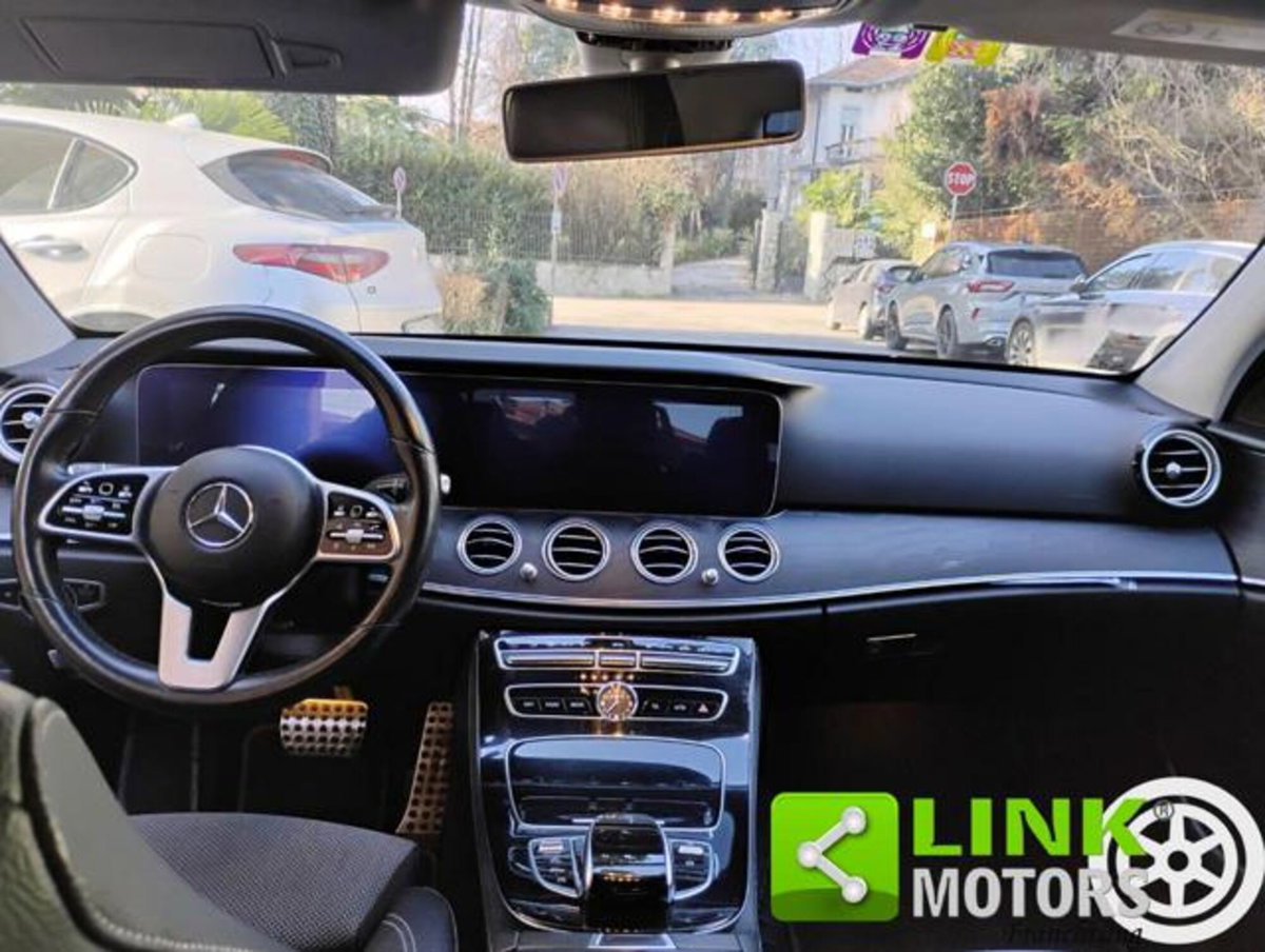 Mercedes-Benz Classe E 220 d 4Matic Auto Sport (16)