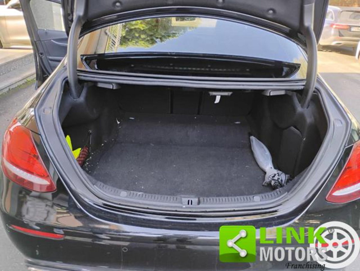 Mercedes-Benz Classe E 220 d 4Matic Auto Sport (17)