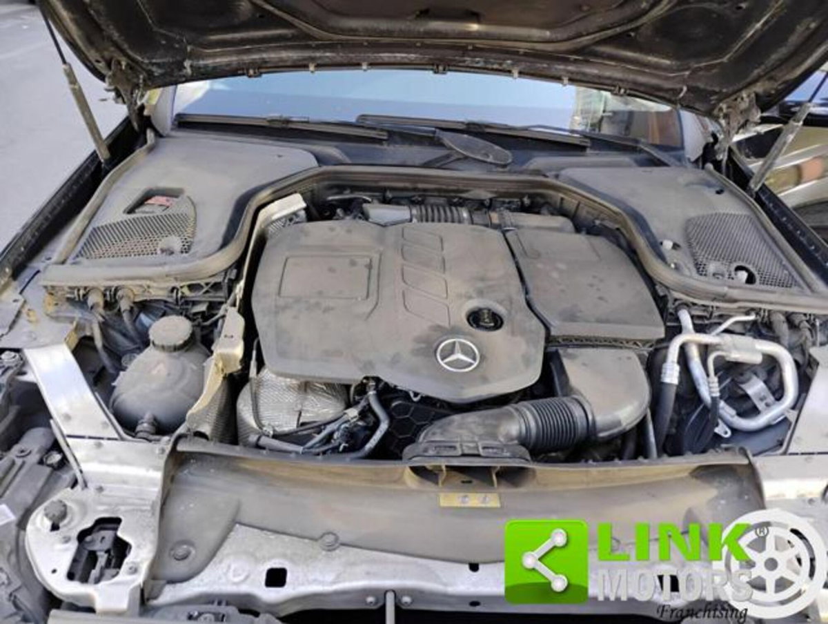 Mercedes-Benz Classe E 220 d 4Matic Auto Sport (19)