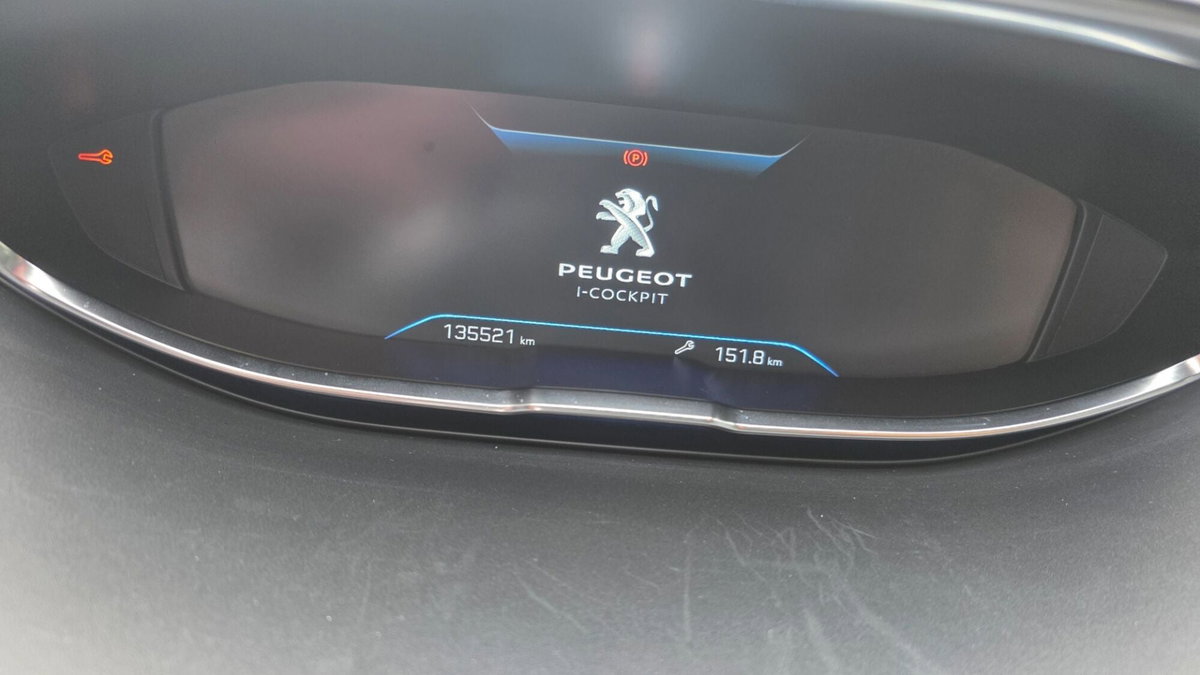 Peugeot 3008 BlueHDi 130 S&S Business (9)