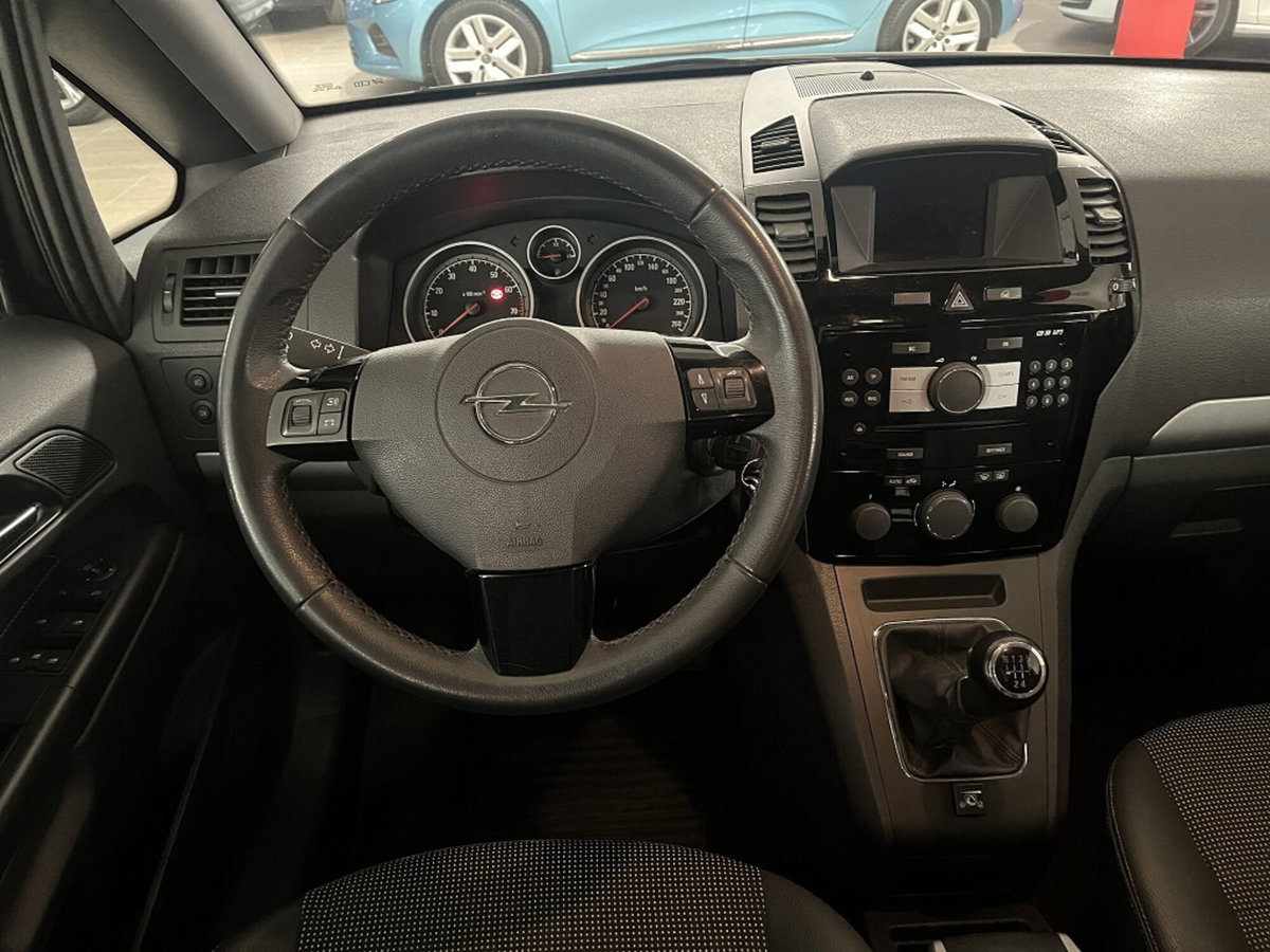 Opel Zafira 1.8 16V VVT Edition (15)