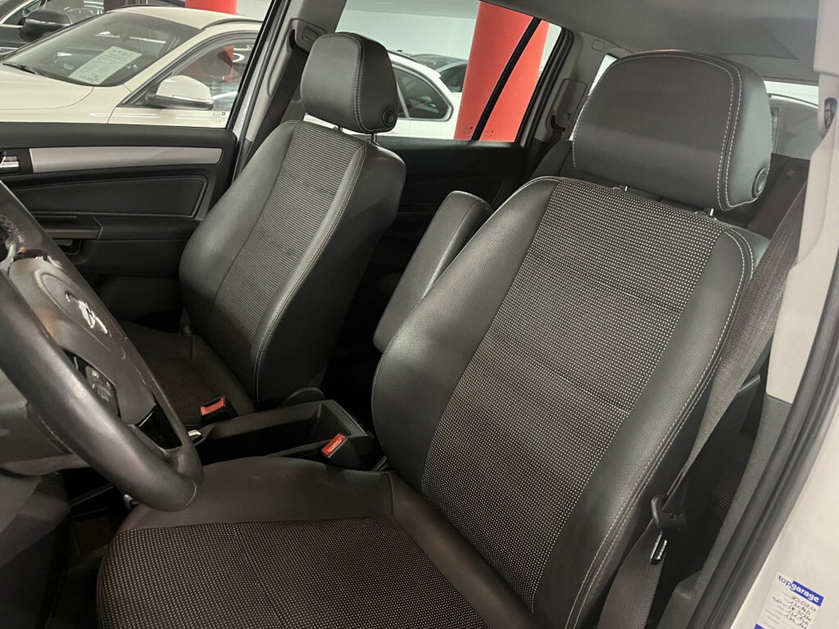 Opel Zafira 1.8 16V VVT Edition (8)
