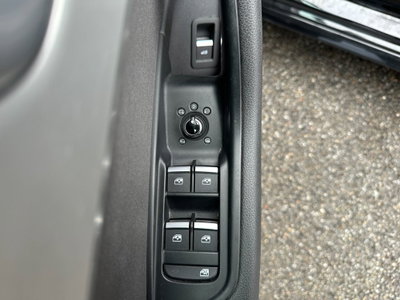 Audi A4 Avant 35 TFSI S tronic S line edition (16)