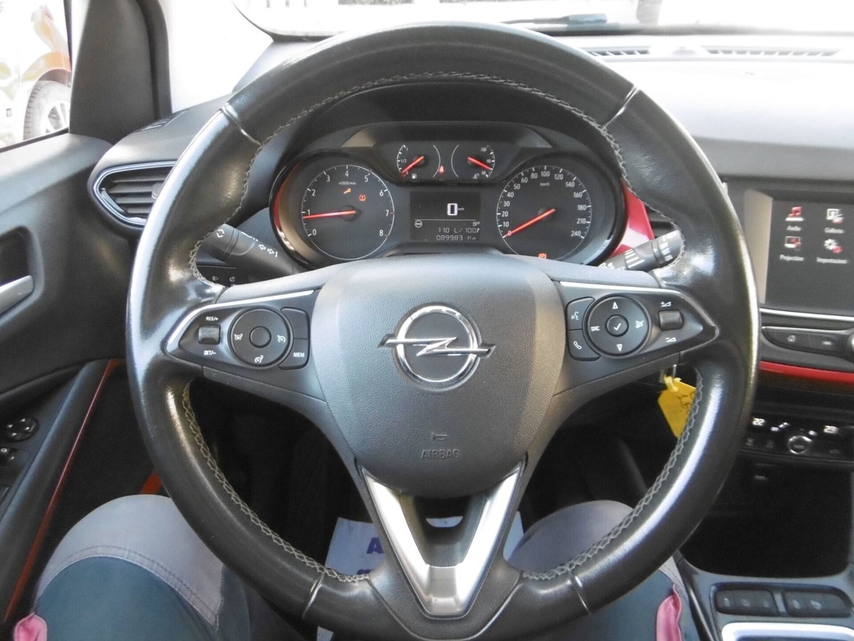 Opel Crossland 1.5 ECOTEC D 110 CV Start&Stop GS Line (15)