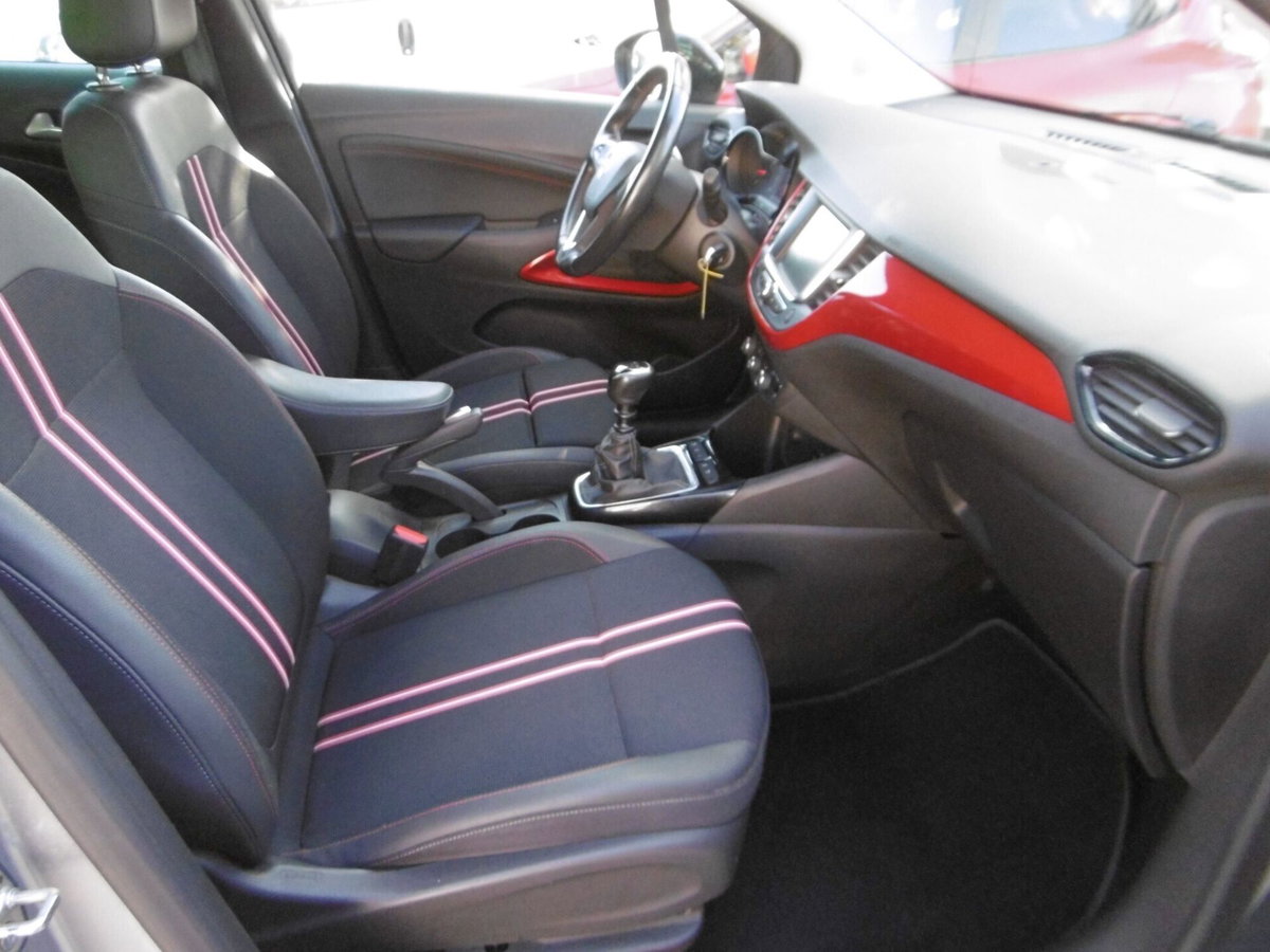 Opel Crossland 1.5 ECOTEC D 110 CV Start&Stop GS Line (17)