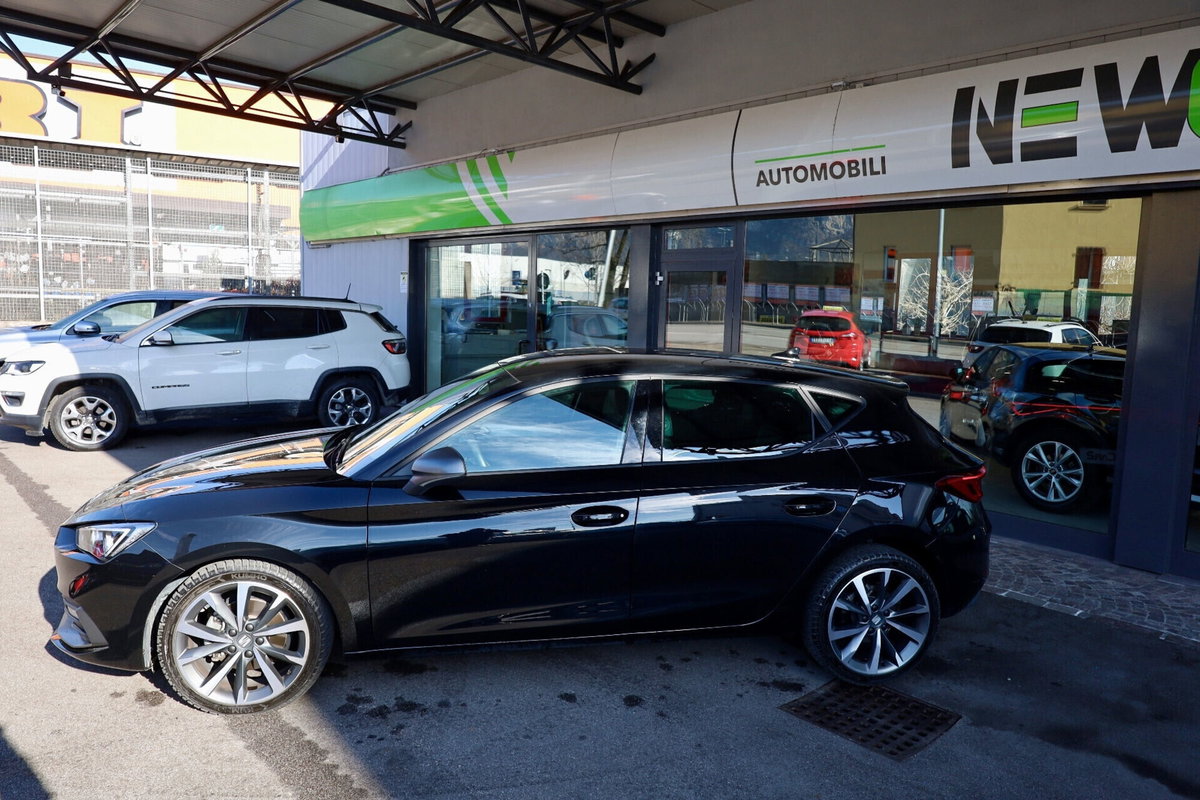 SEAT Leon 2.0 TDI FR (4)