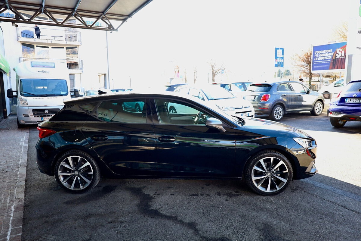 SEAT Leon 2.0 TDI FR (5)