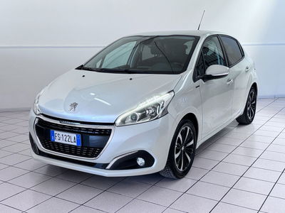 Peugeot 208 82 5 porte Access usata