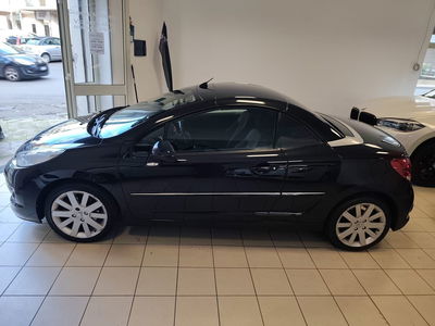 Peugeot 207 Cabrio 8V HDi 112CV CC Féline usata