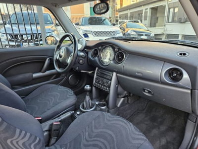 MINI Mini 1.4 tdi One D (9)