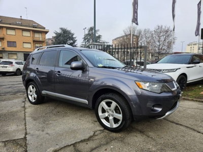 Mitsubishi Outlander 2.0 DI-D Instyle 7 p.ti DPF (3)